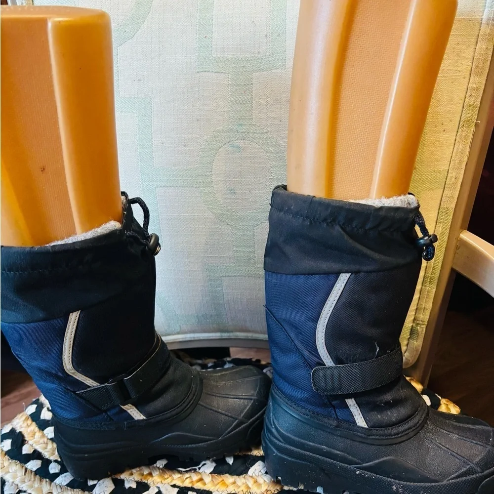 L.L. Bean Kids Black Snow Boots